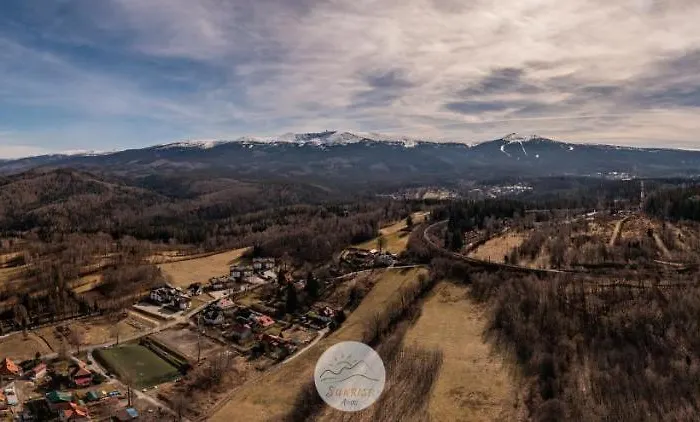 Sunrise Z Widokiem شكلارسكا بوريبا