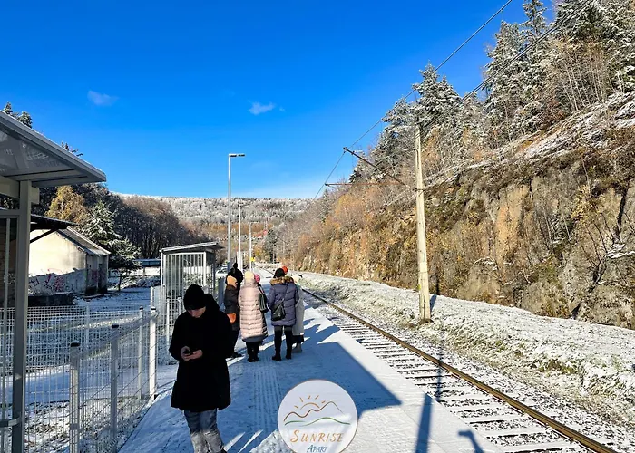 Sunrise Z Widokiem * شكلارسكا بوريبا